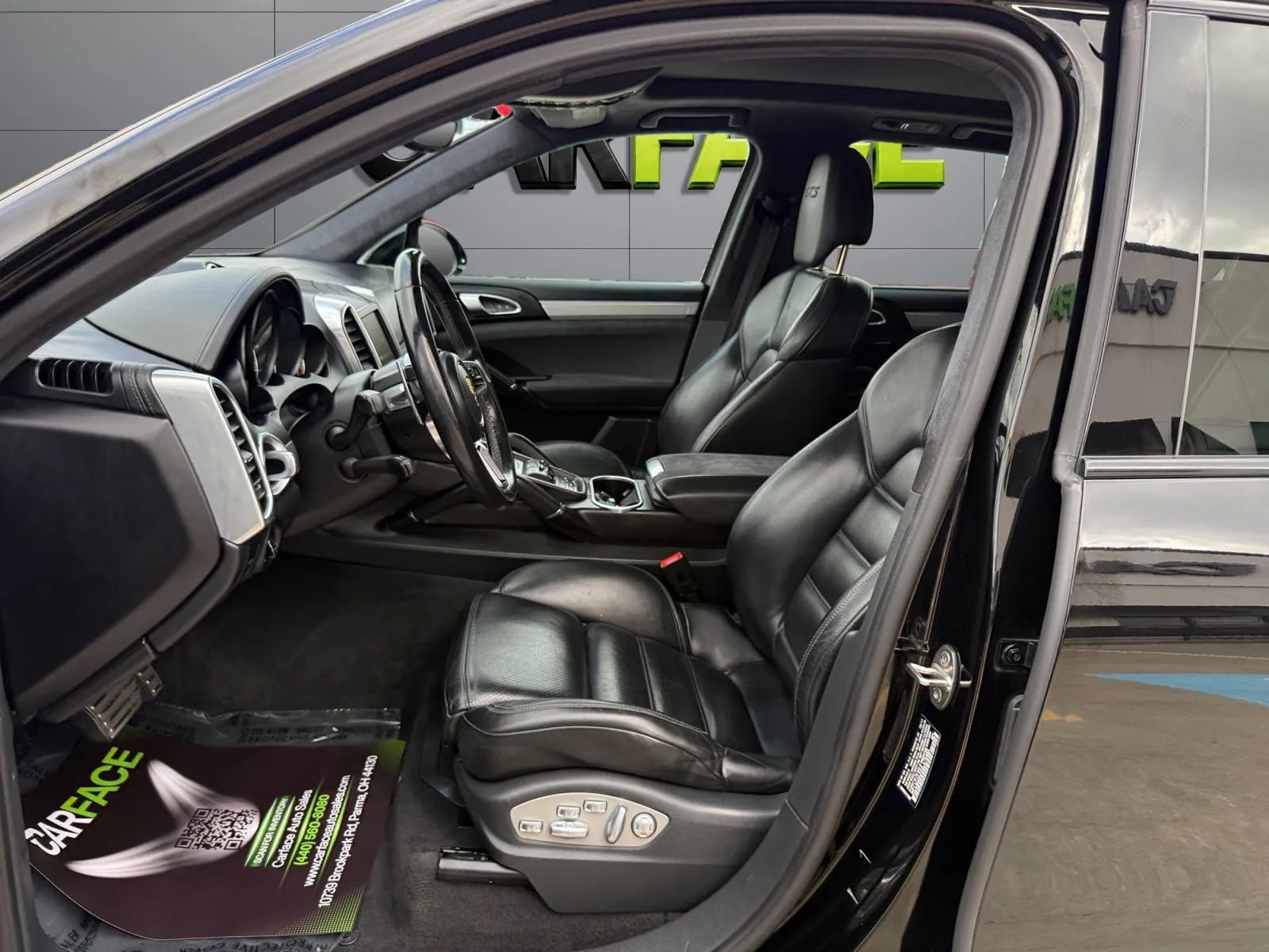 Used 2016 Porsche Cayenne GTS AWD/4WD image 16