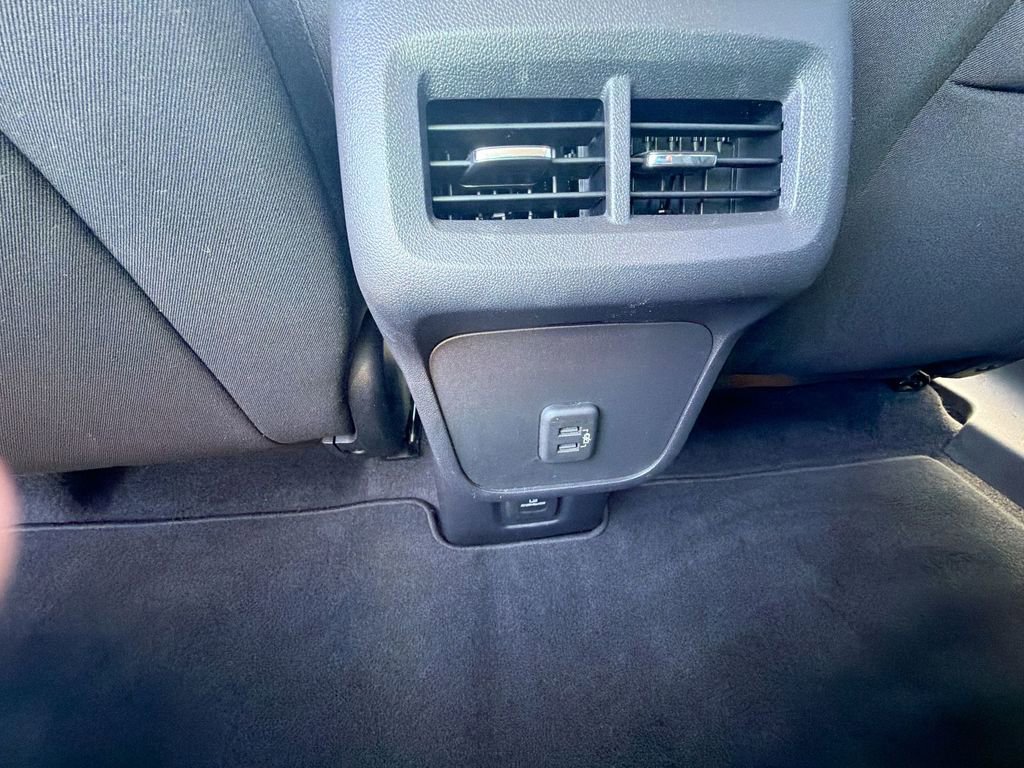 Used 2020 Chevrolet Equinox LT image 22