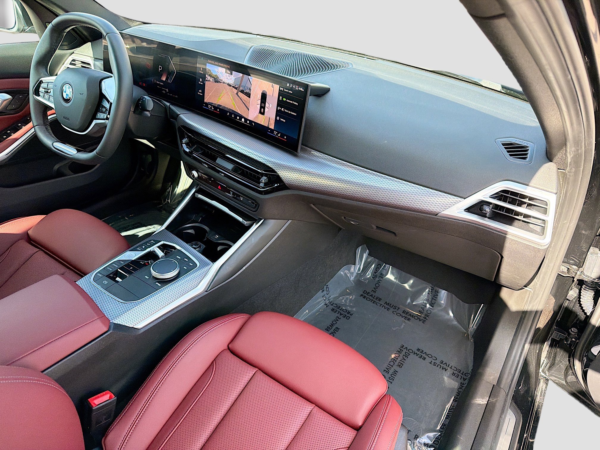 Used 2025 BMW 330i Sedan w/ Parking Assistance Package image 13