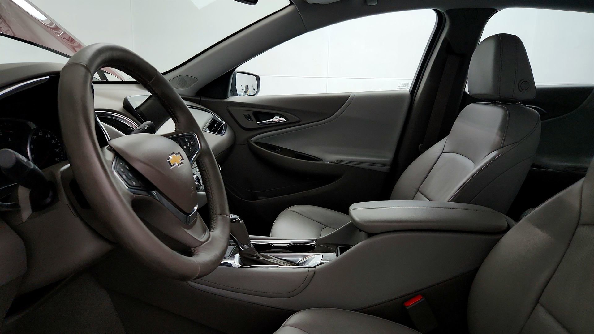 Used 2016 Chevrolet Malibu Premier FWD image 17