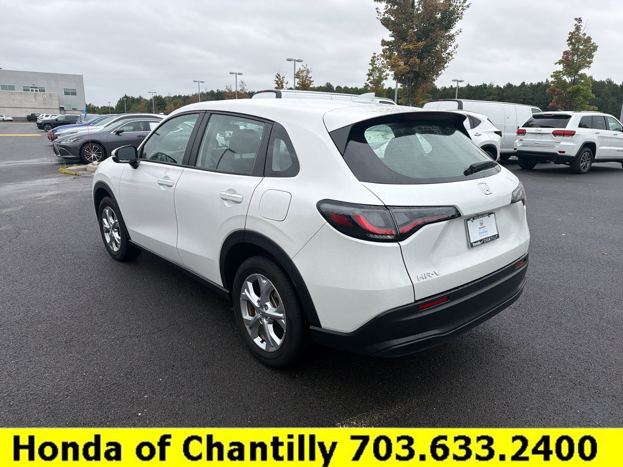 Used 2024 Honda HR-V LX image 5