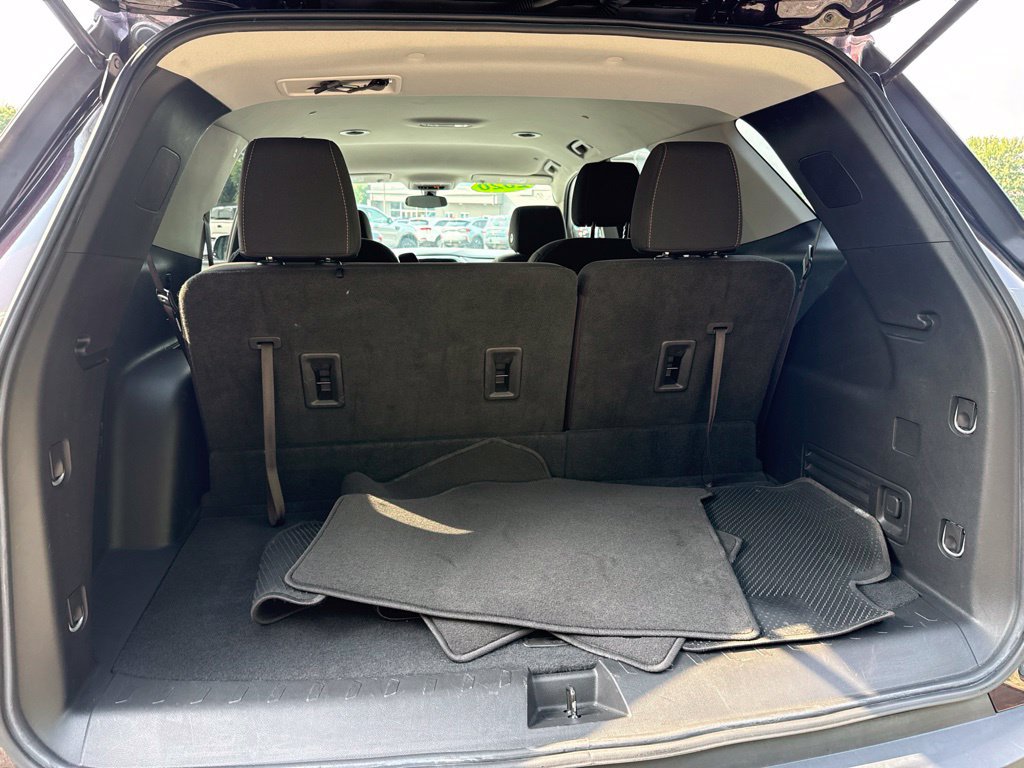 Used 2020 Chevrolet Traverse LT FWD image 29