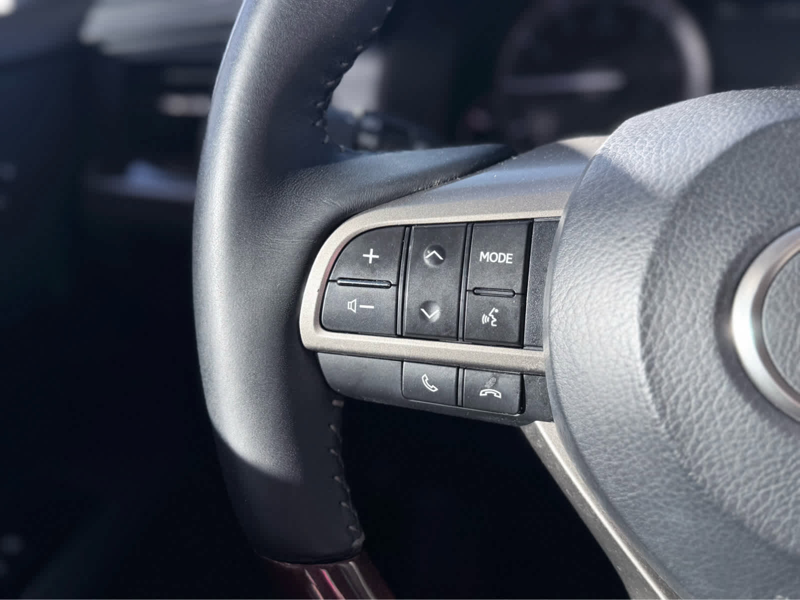 Used 2016 Lexus ES 350 w/ Navigation System Package image 17