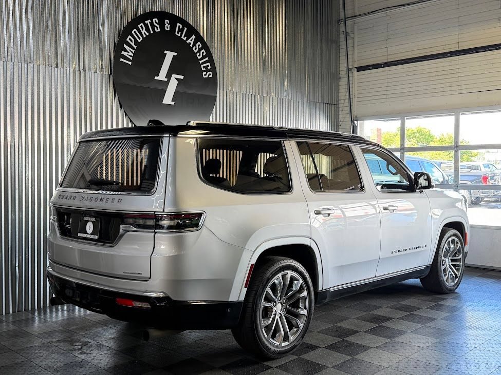 Used 2022 Jeep Grand Wagoneer Series II w/ Premium Group II AWD/4WD image 3