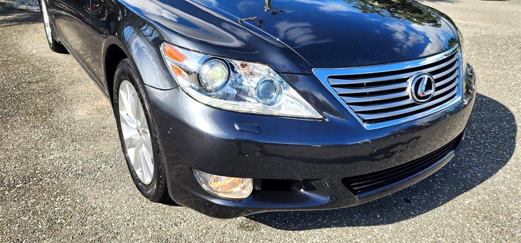 Used 2011 Lexus LS 460 AWD image 4