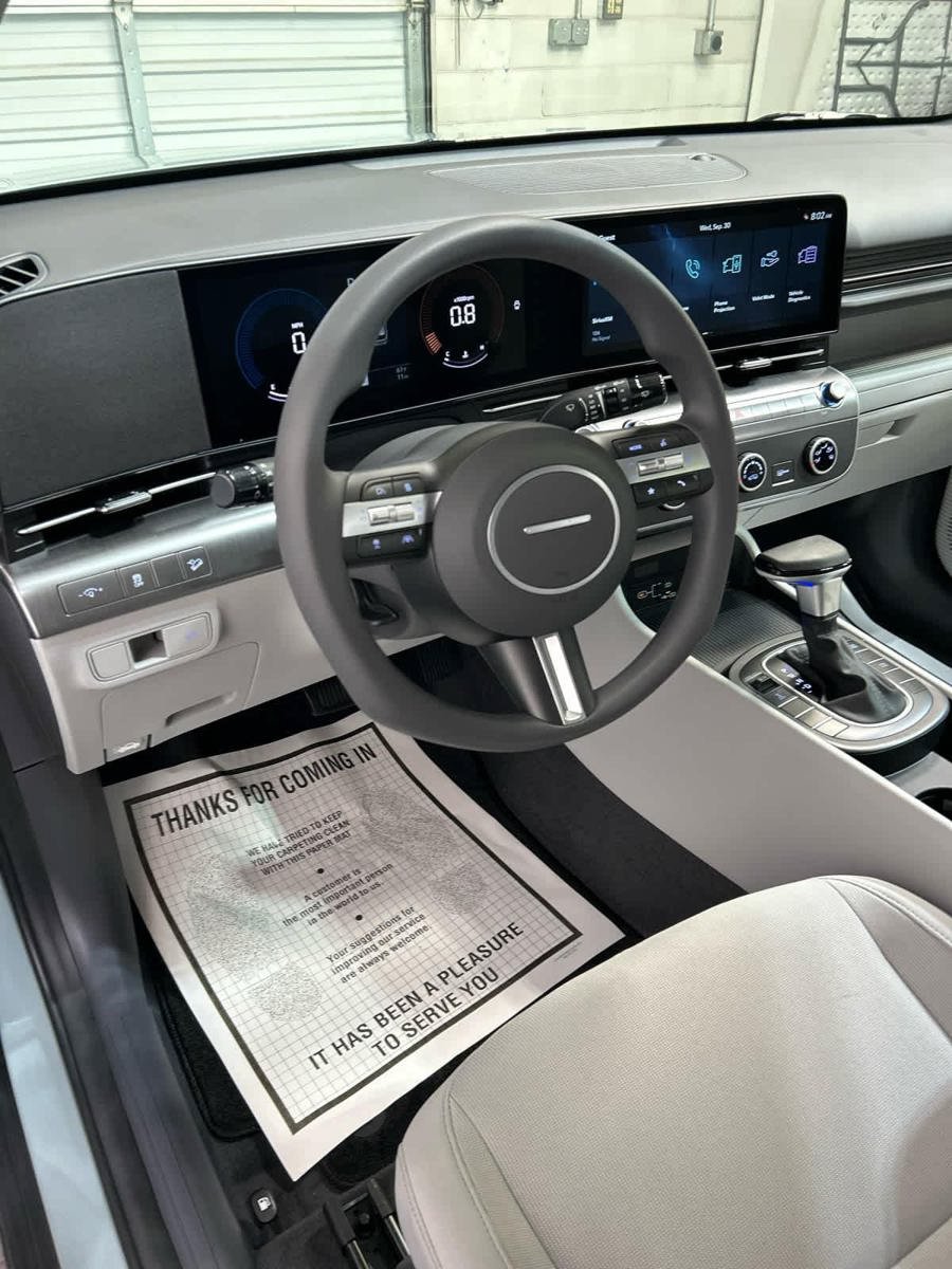 New 2027 Hyundai Kona SE AWD/4WD image 10