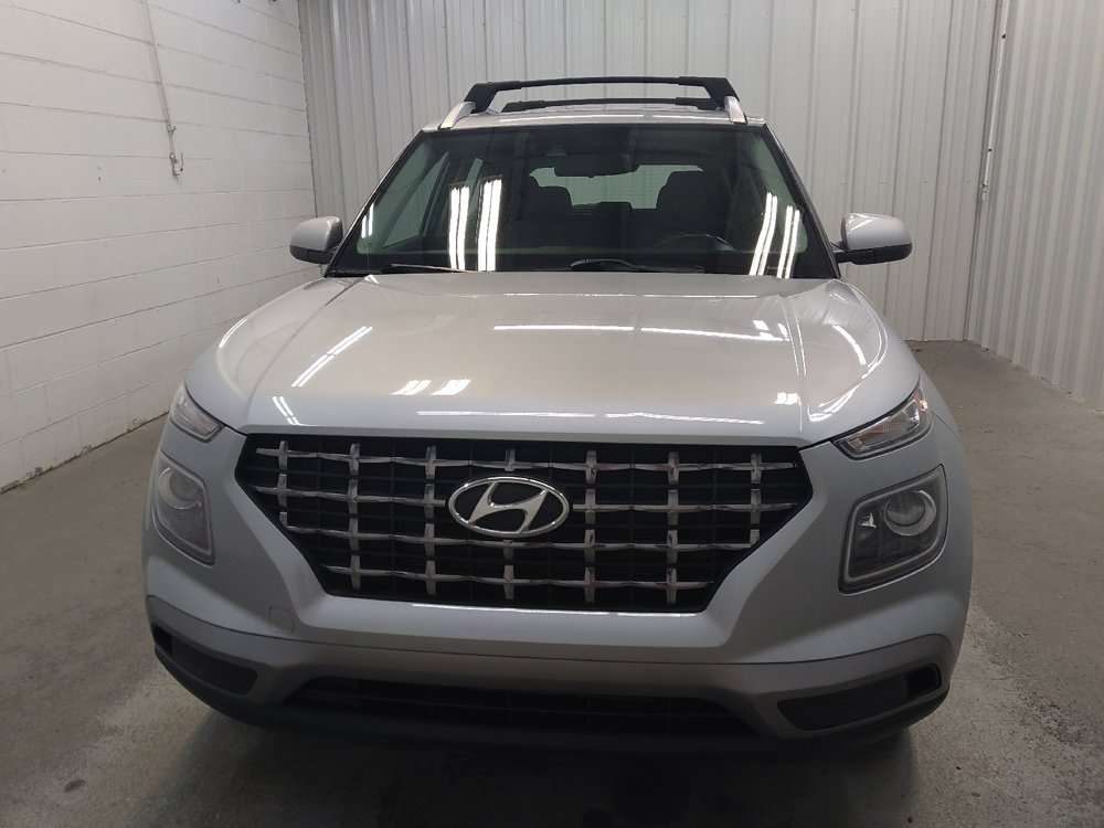 Used 2021 Hyundai Venue SEL w/ Premium Package FWD image 15