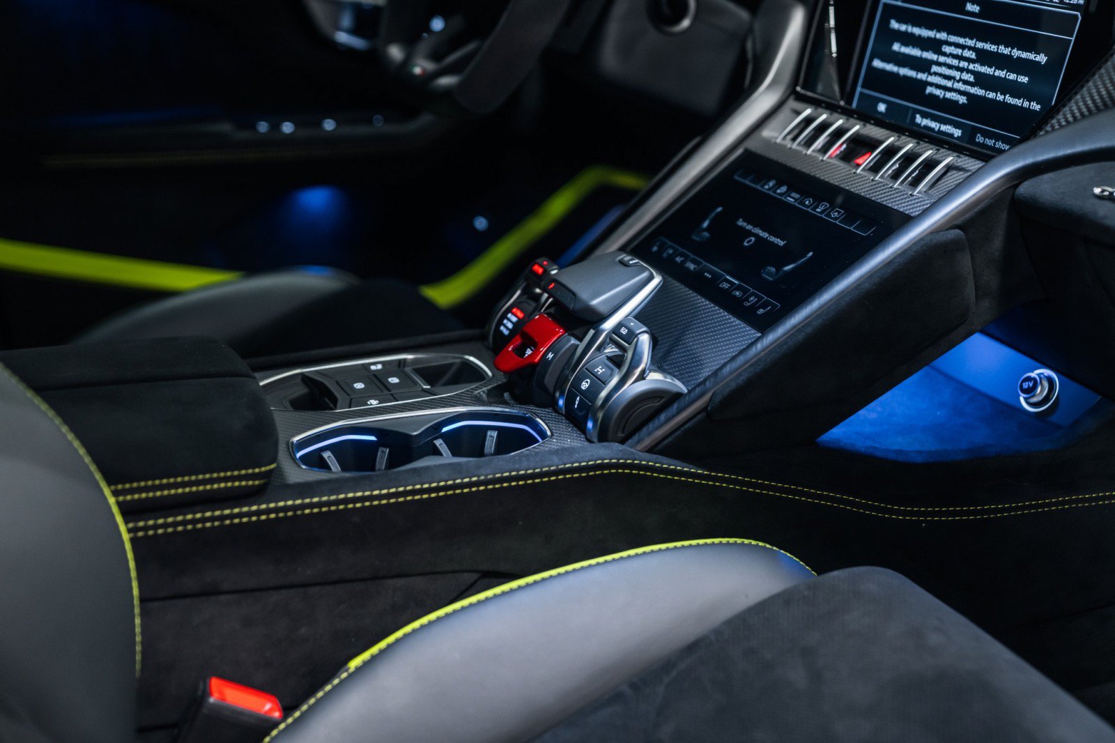 Used 2024 Lamborghini Urus Performante AWD/4WD image 21