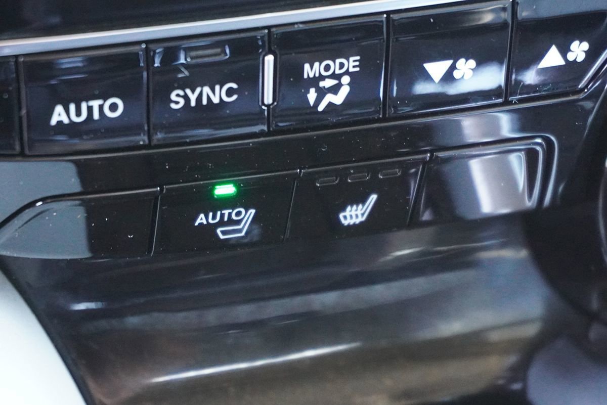 Used 2022 Acura MDX FWD w/ Technology Package image 35