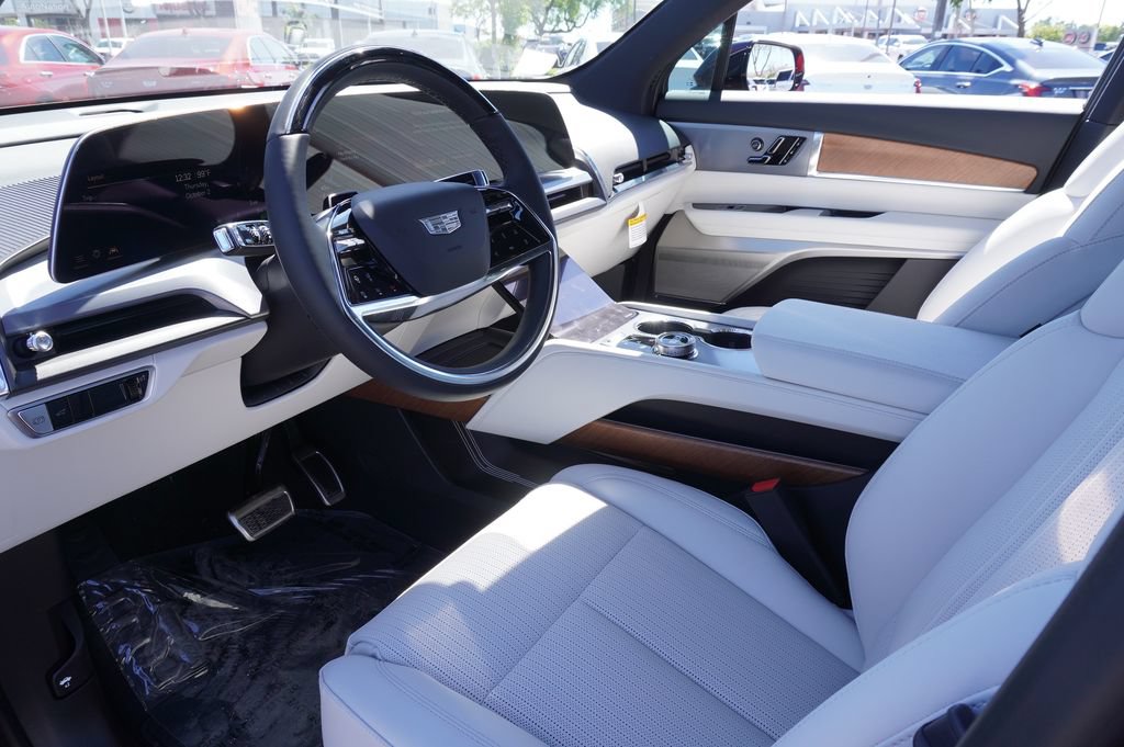 New 2026 Cadillac Vistiq Luxury AWD/4WD image 19