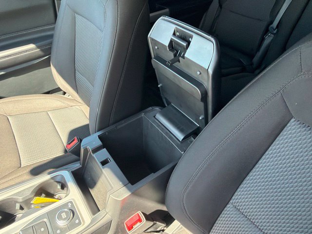 Used 2024 Ford Explorer XLT AWD/4WD image 22