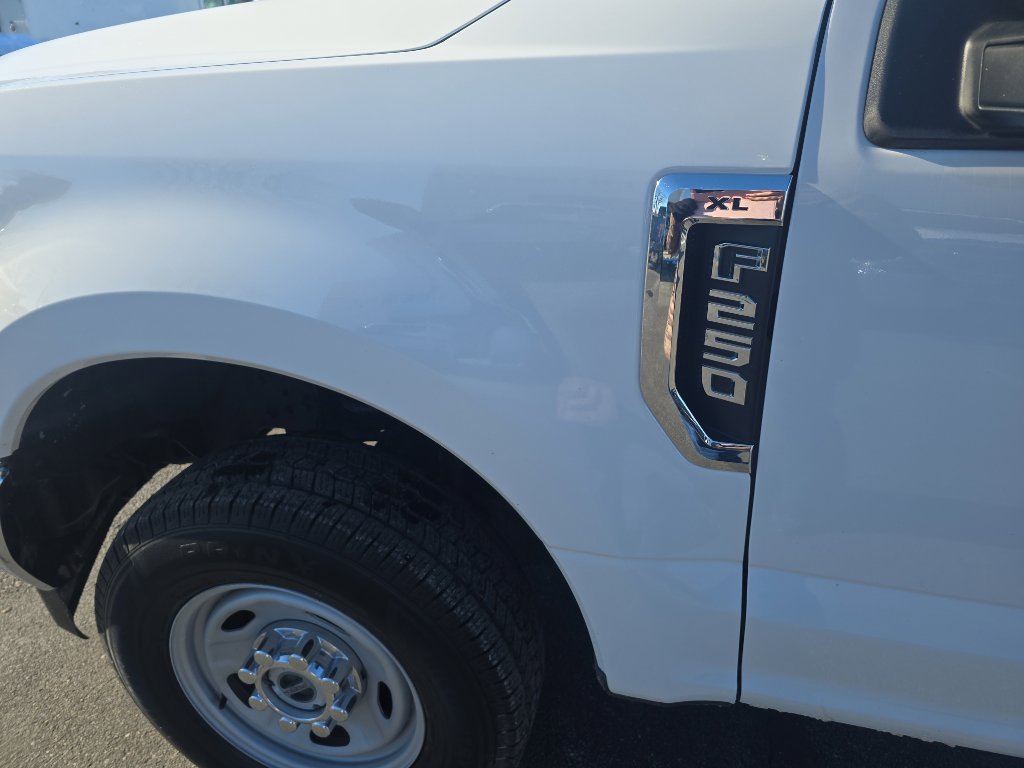 Used 2020 Ford F250 XL w/ Power Equipment Group image 11