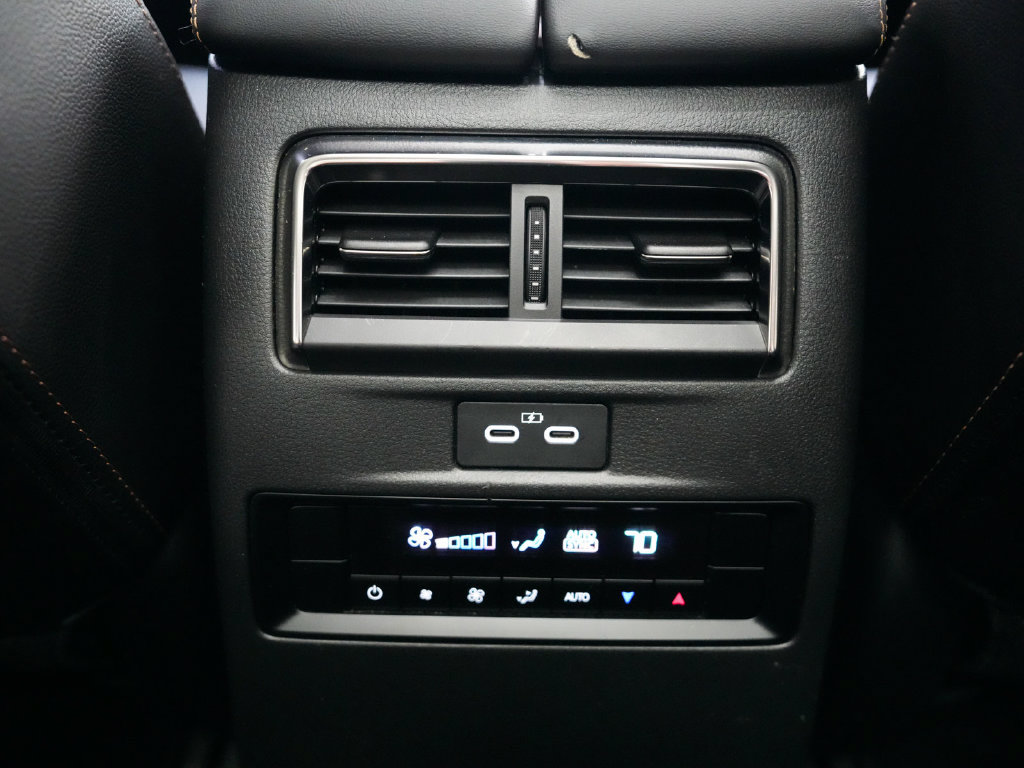 Used 2024 MAZDA CX-90 Plug-In Hybrid w/ Premium Pkg AWD/4WD image 39