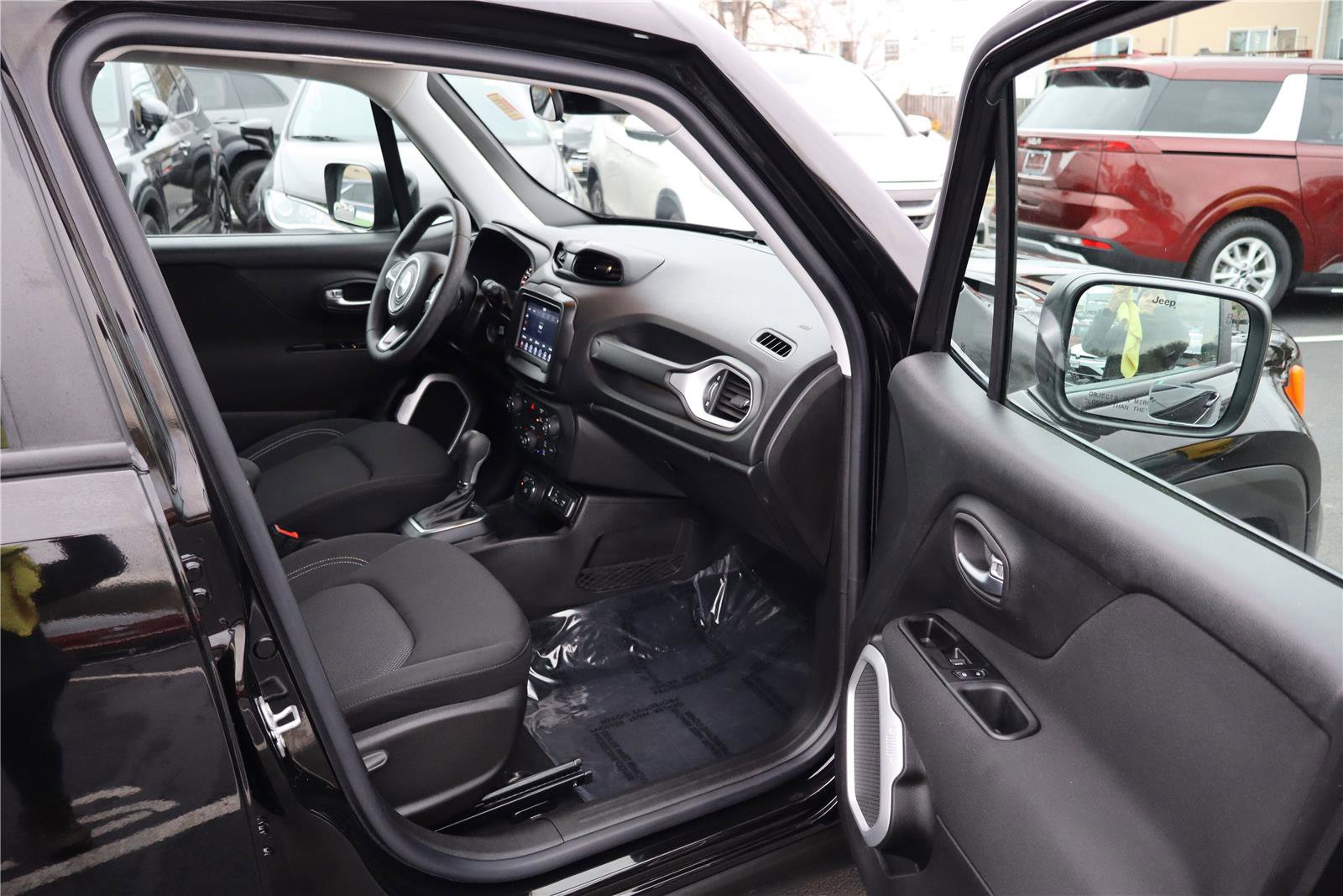 Used 2021 Jeep Renegade Sport image 28