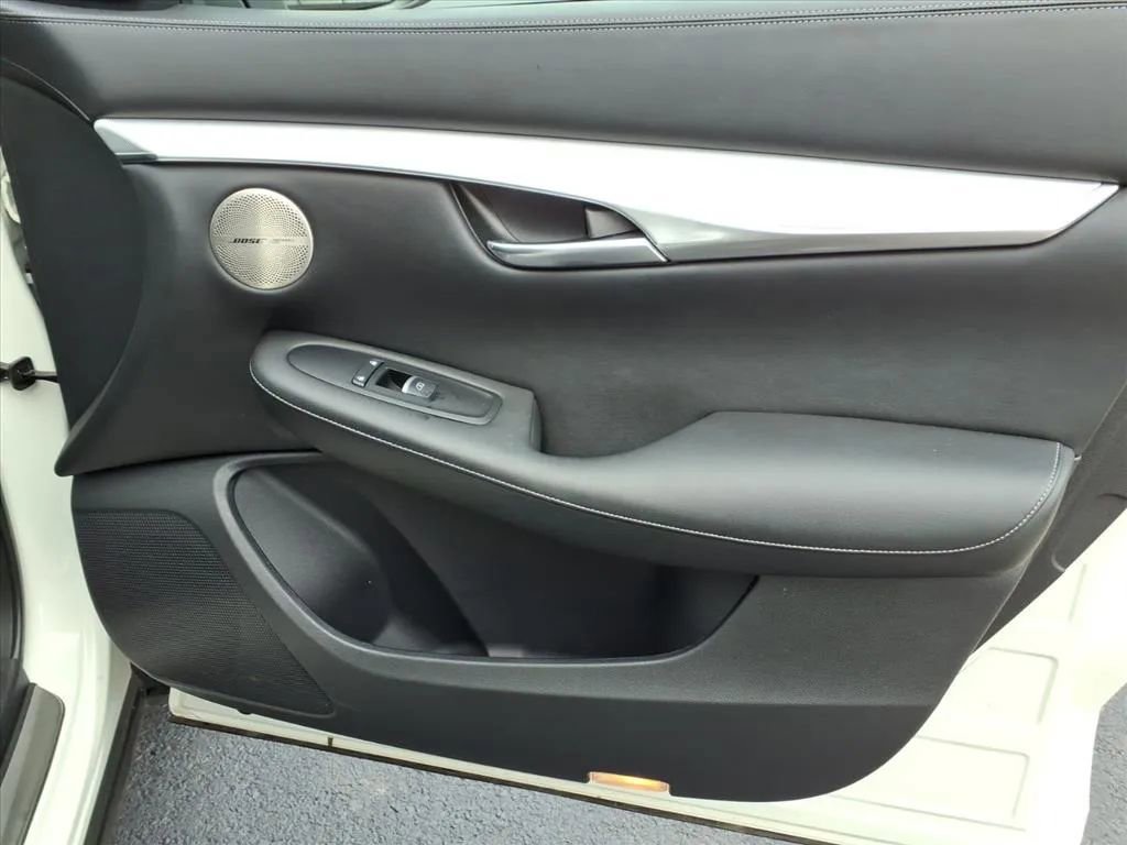 Used 2022 INFINITI QX50 Essential image 11