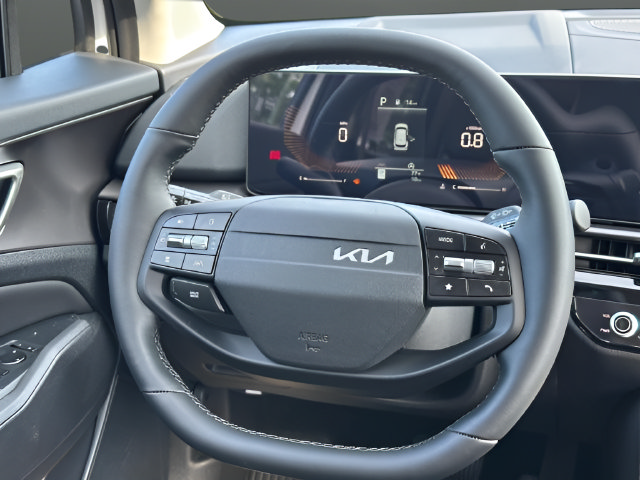 New 2026 Kia Sportage EX FWD image 7