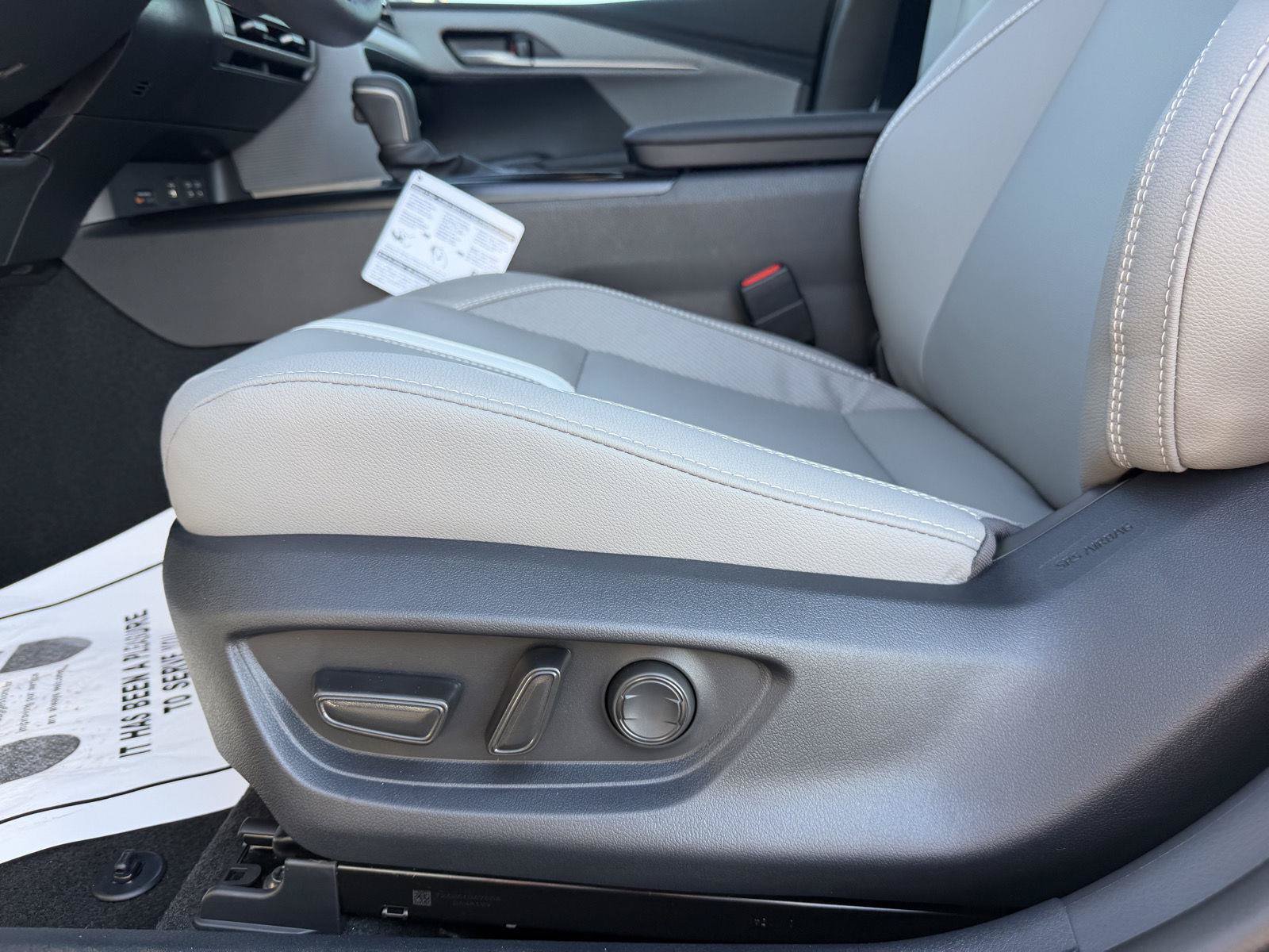 New 2026 Toyota Camry SE FWD image 19