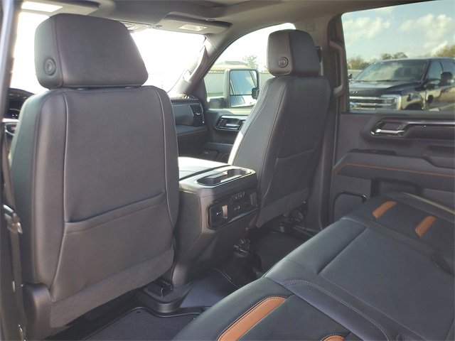 Used 2024 GMC Sierra 2500 AT4 w/ AT4 Premium Plus Package image 11