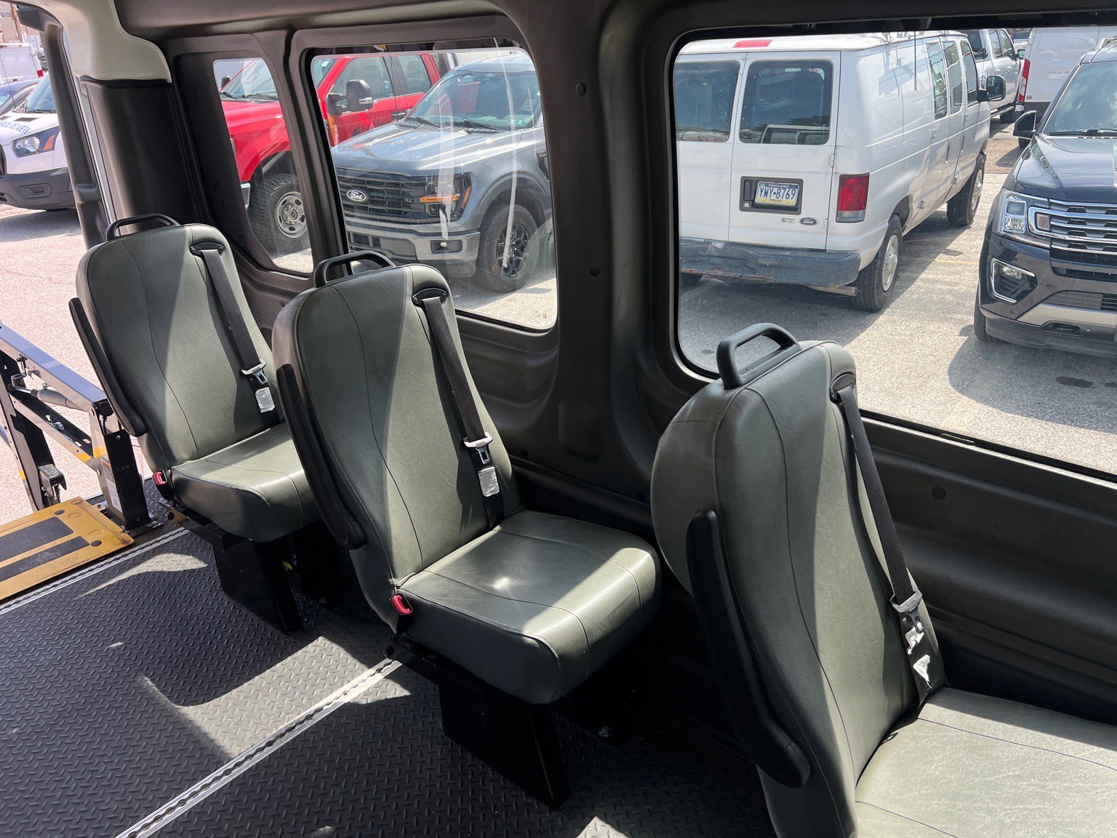 Used 2018 Ford Transit 250 148 Medium Roof image 9