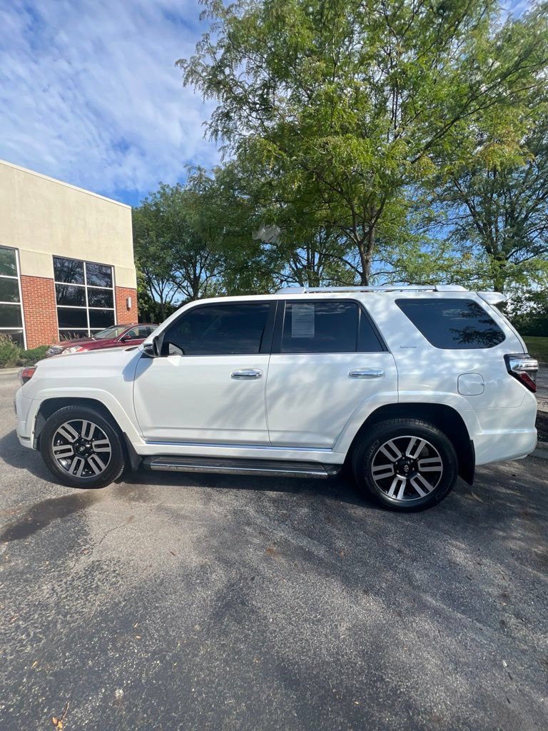 Used 2018 Toyota 4Runner Limited AWD/4WD image 3