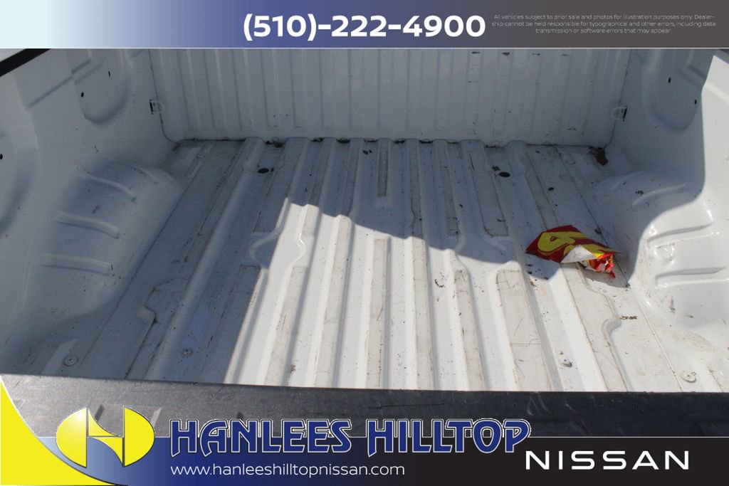 Used 2023 Nissan Titan SV image 10