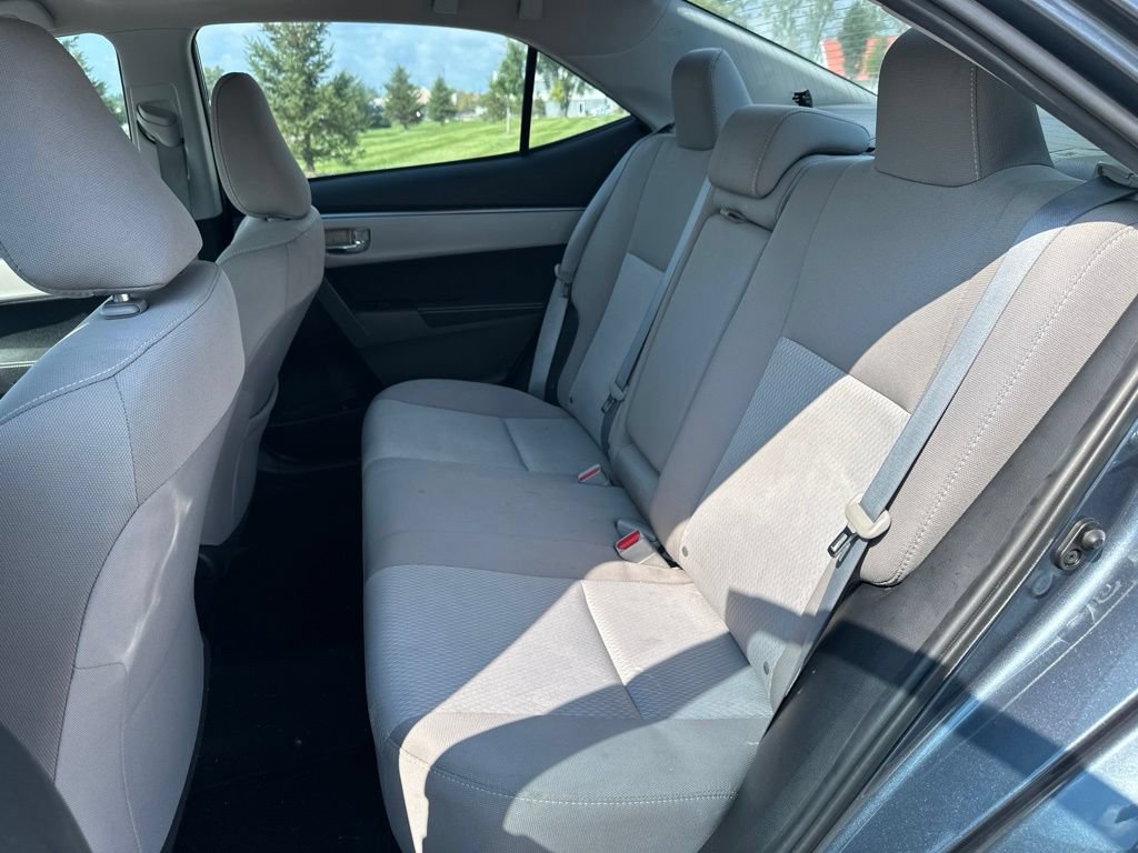Used 2016 Toyota Corolla LE FWD image 13