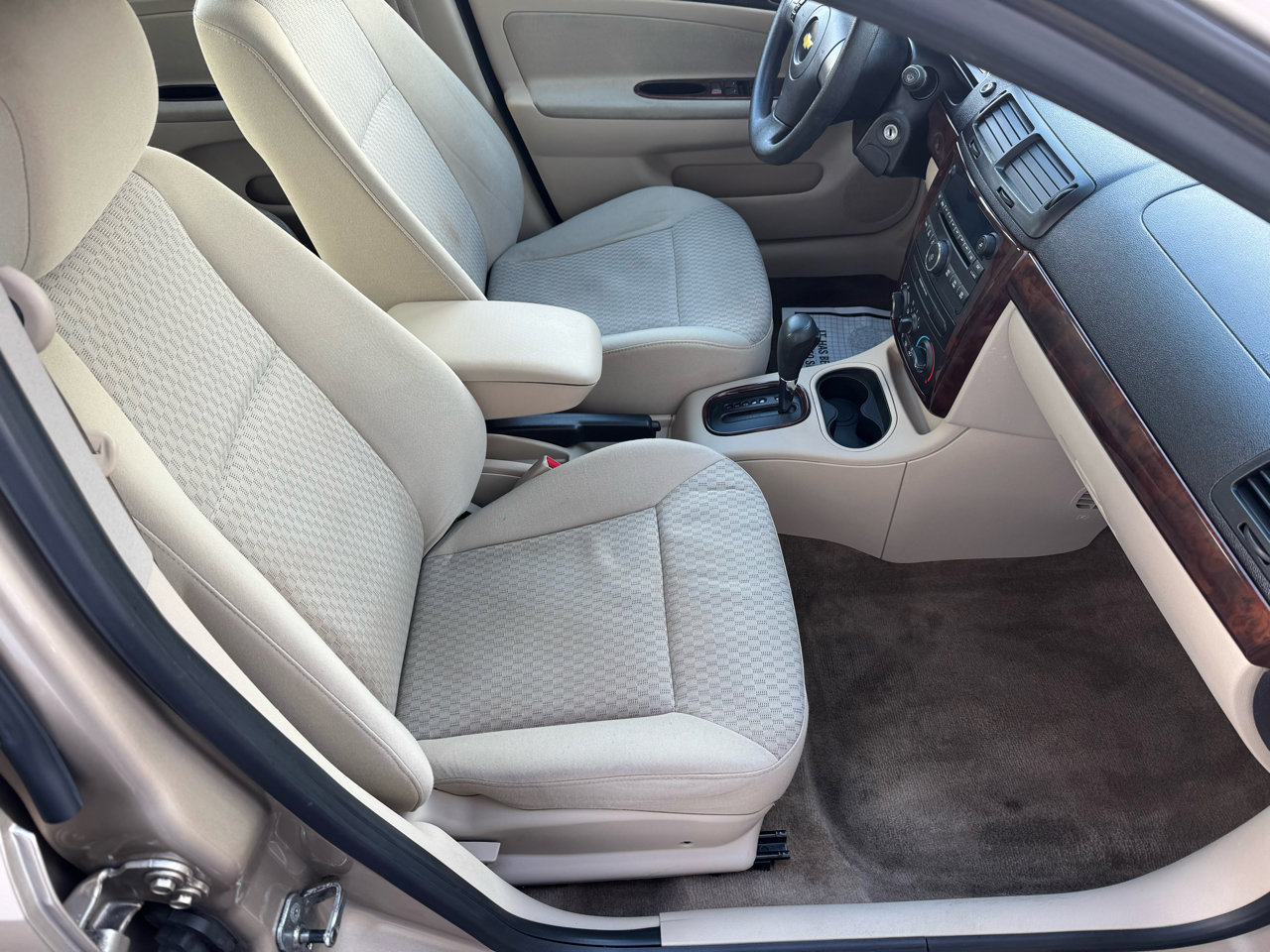 Used 2008 Chevrolet Cobalt LT image 10