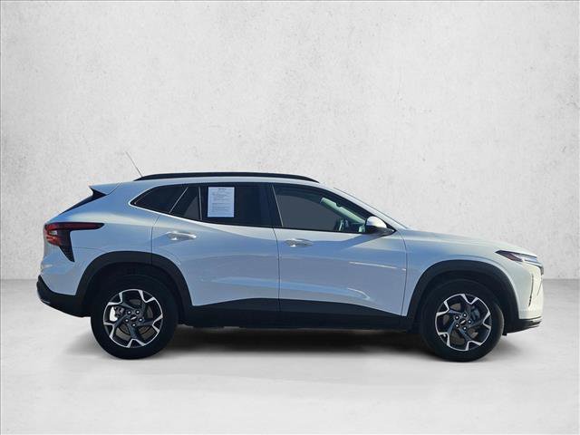 Used 2025 Chevrolet Trax LT image 4