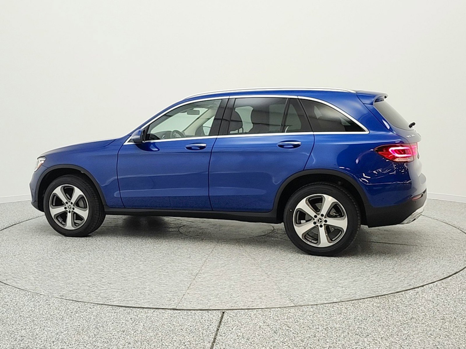 Used 2022 Mercedes-Benz GLC 300 image 8