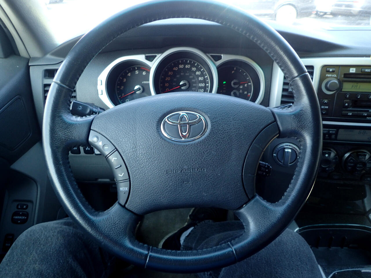 Used 2005 Toyota 4Runner Limited image 16