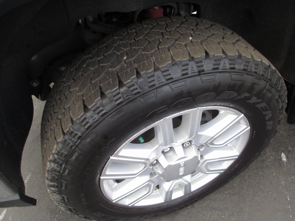 Used 2020 GMC Sierra 2500 SLT w/ SLT Premium Plus Package image 11