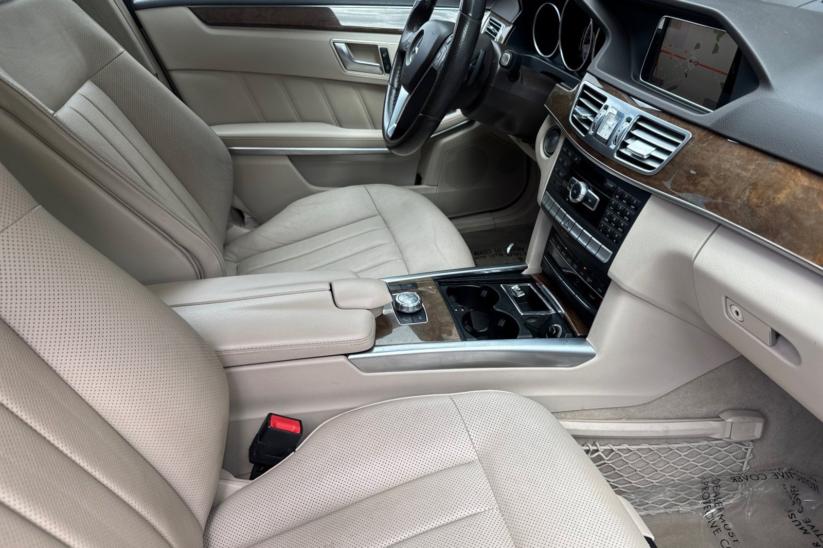 Used 2014 Mercedes-Benz E 350 4MATIC Sedan image 19