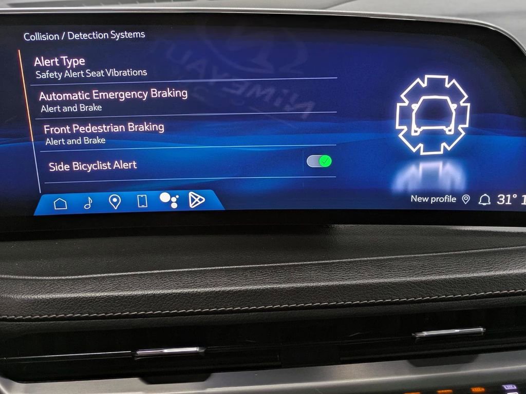 Used 2024 Cadillac XT4 Premium Luxury image 5