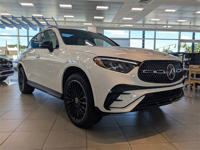 New 2026 Mercedes-Benz GLC 300 image 2