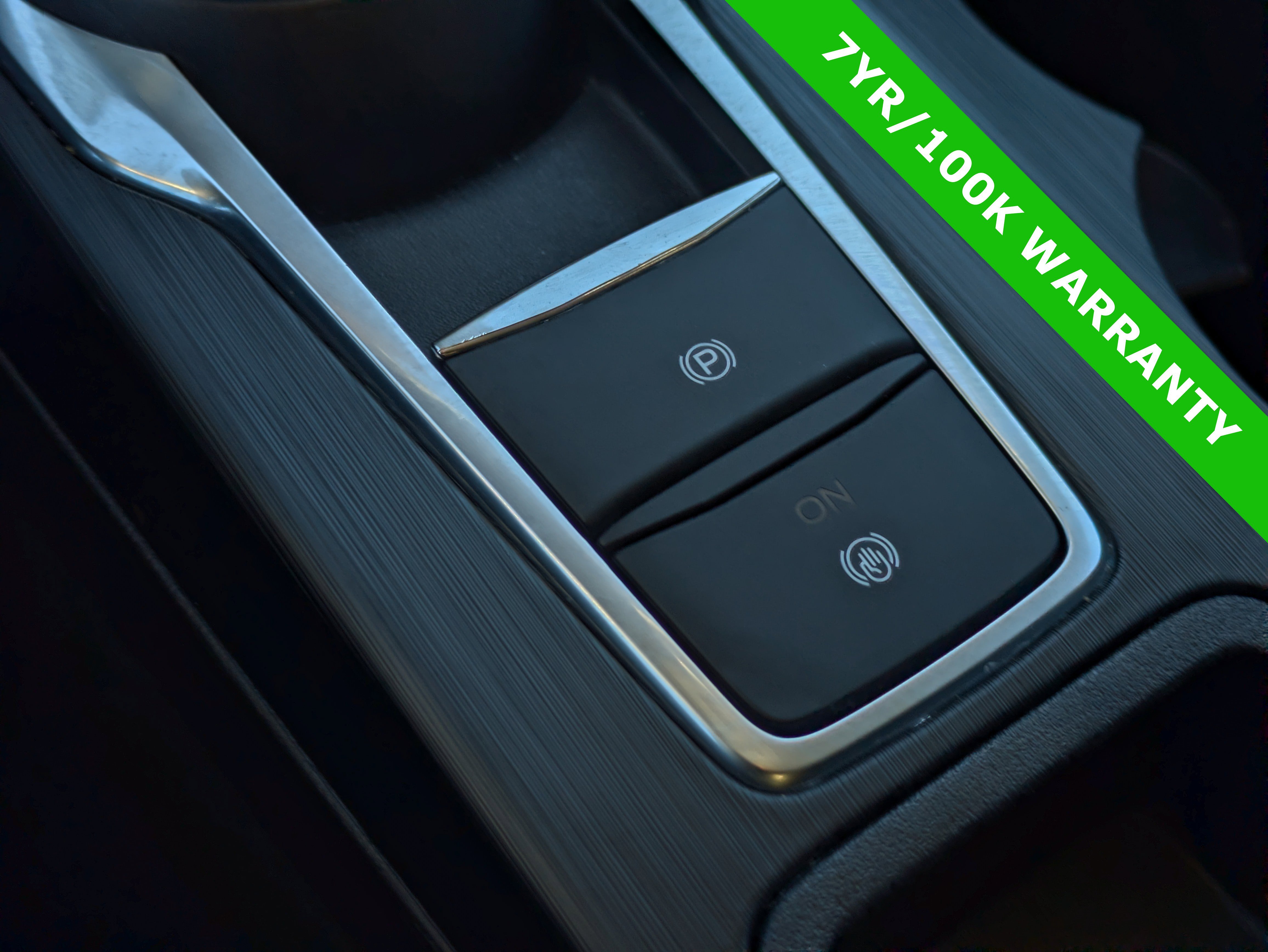 Certified 2025 Ford Escape PHEV image 32