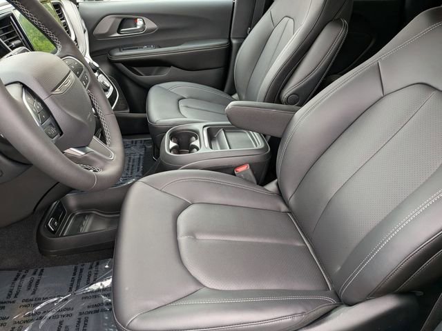 New 2027 Chrysler Pacifica Select FWD image 11