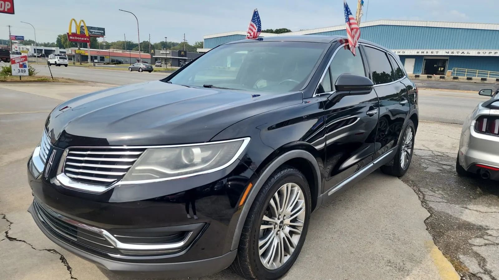 Used 2018 Lincoln MKX Reserve image 1