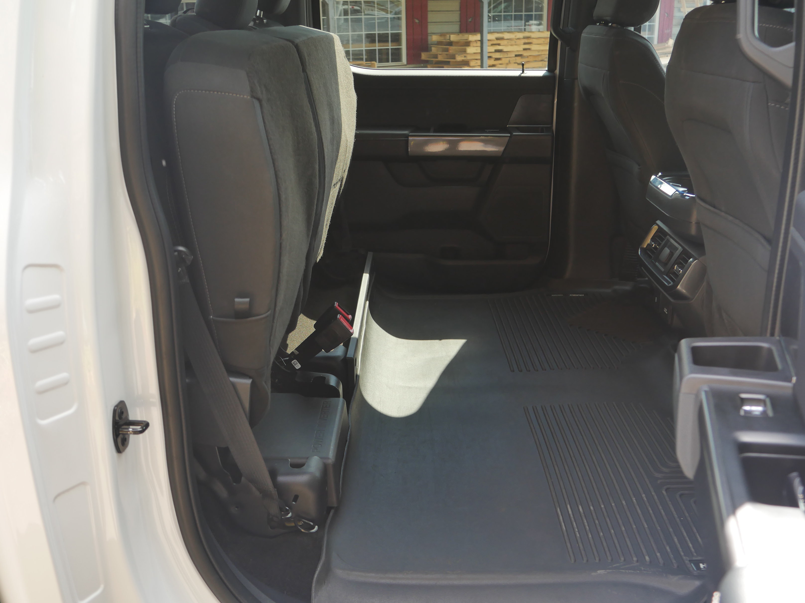 Used 2022 Ford F150 XLT w/ Equipment Group 302A High AWD/4WD image 29
