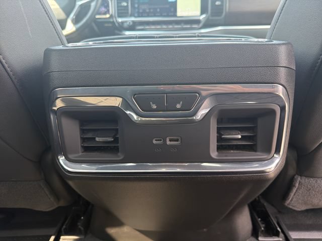 Used 2025 Chevrolet Silverado 1500 High Country AWD/4WD image 37