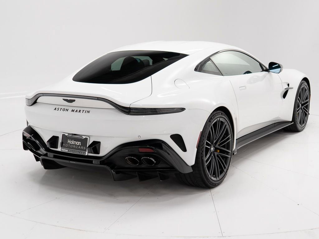 Used 2025 Aston Martin V8 Vantage Coupe image 5