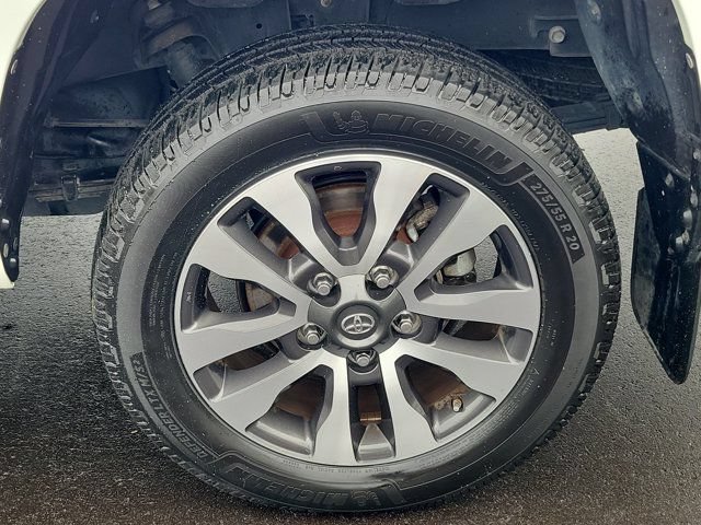 Used 2020 Toyota Tundra Limited w/ Limited Premium Package AWD/4WD image 8