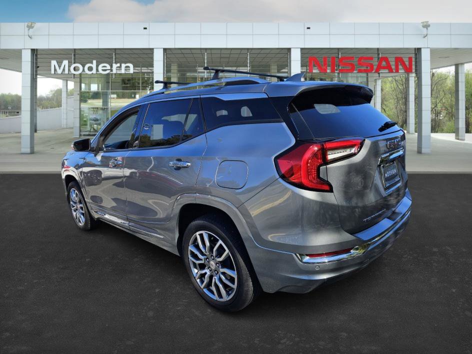 Used 2024 GMC Terrain Denali image 5