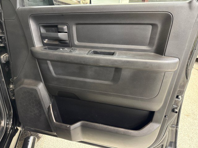 Used 2018 RAM 2500 Tradesman w/ Chrome Appearance Group image 54