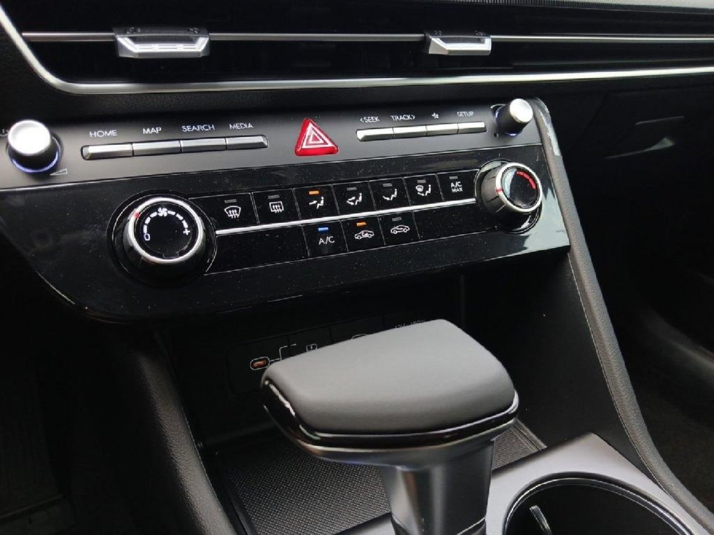 New 2026 Hyundai Sonata SE FWD image 17