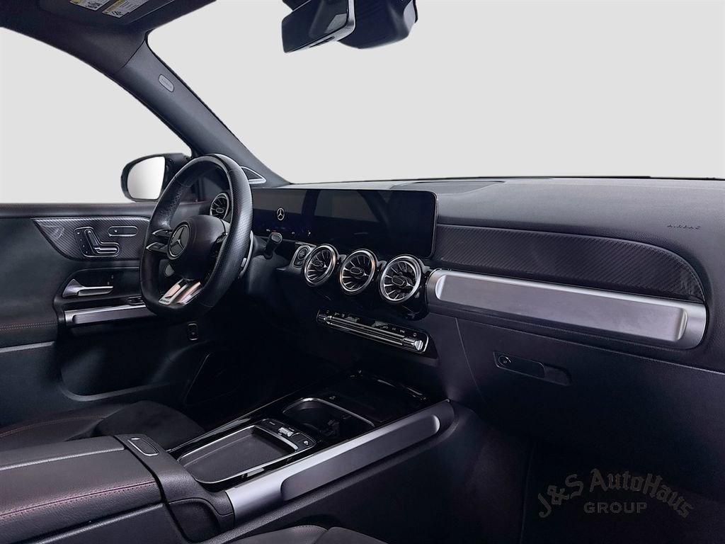 Used 2024 Mercedes-Benz GLB 35 AMG 4MATIC image 36