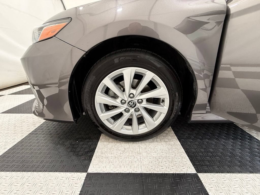 Used 2022 Toyota Camry LE FWD image 10