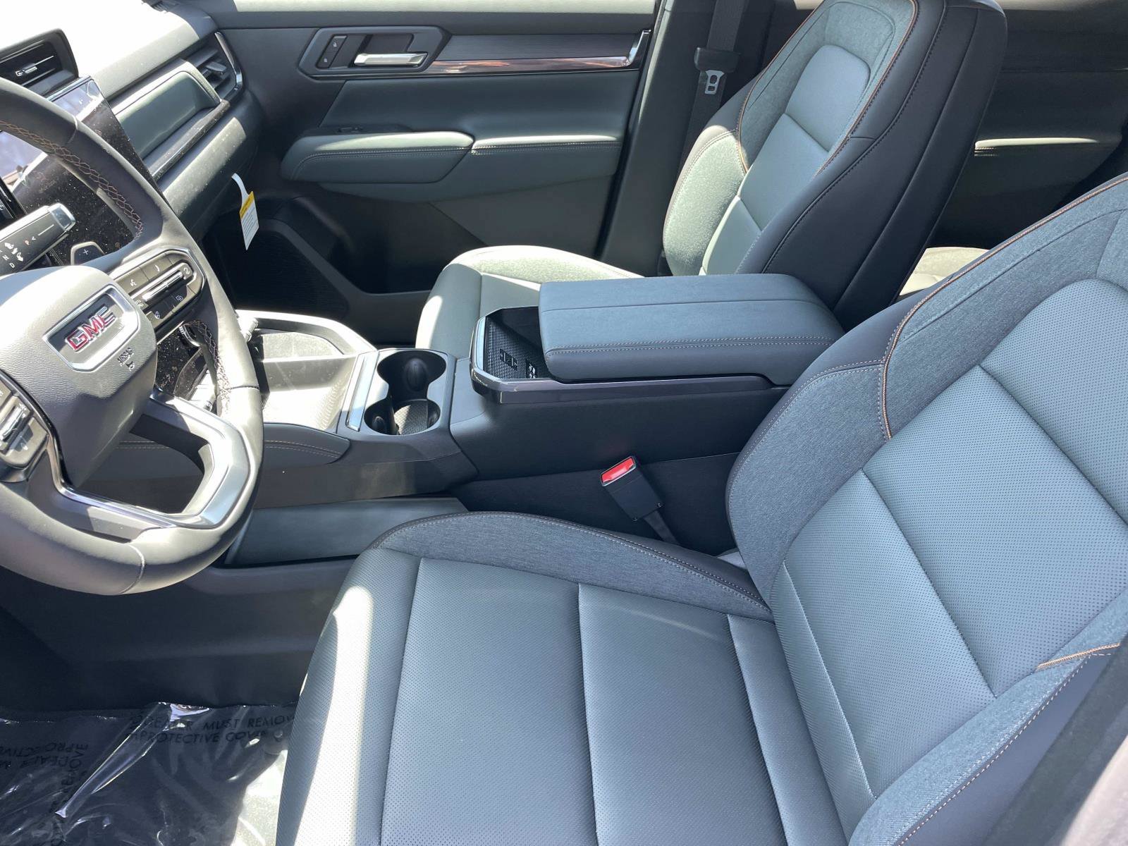 New 2026 GMC Terrain AT4 w/ Technology Package II AWD/4WD image 22