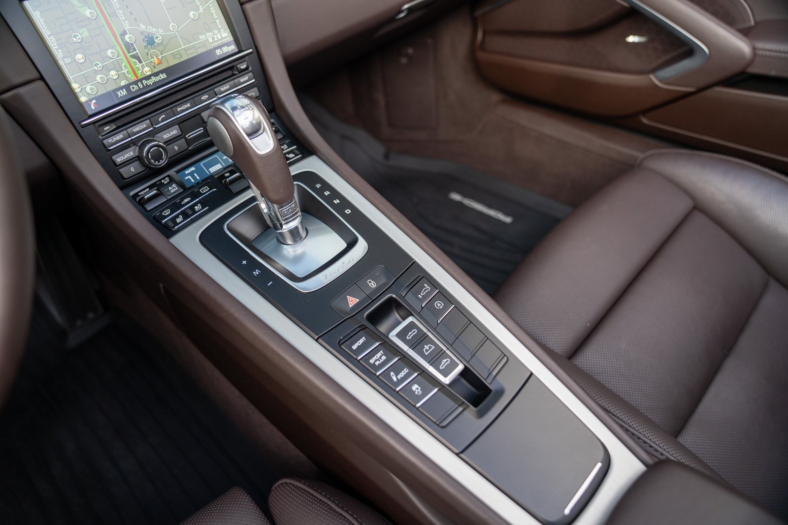 Used 2014 Porsche 911 Turbo S AWD/4WD image 21