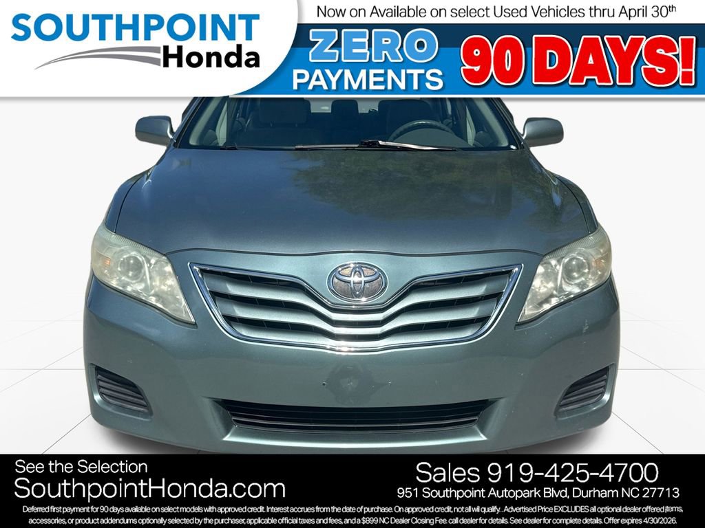 Used 2011 Toyota Camry LE FWD image 2
