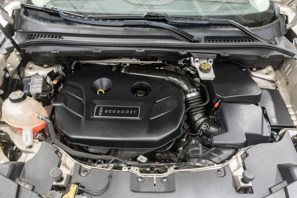 Used 2017 Lincoln MKC Premiere FWD image 3
